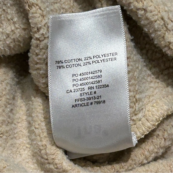 Aritzia TNA Cozy Fleece Perfect 1/4 Zip Cropped Sweatshirt Tan Beige Size Medium - Picture 5 of 7